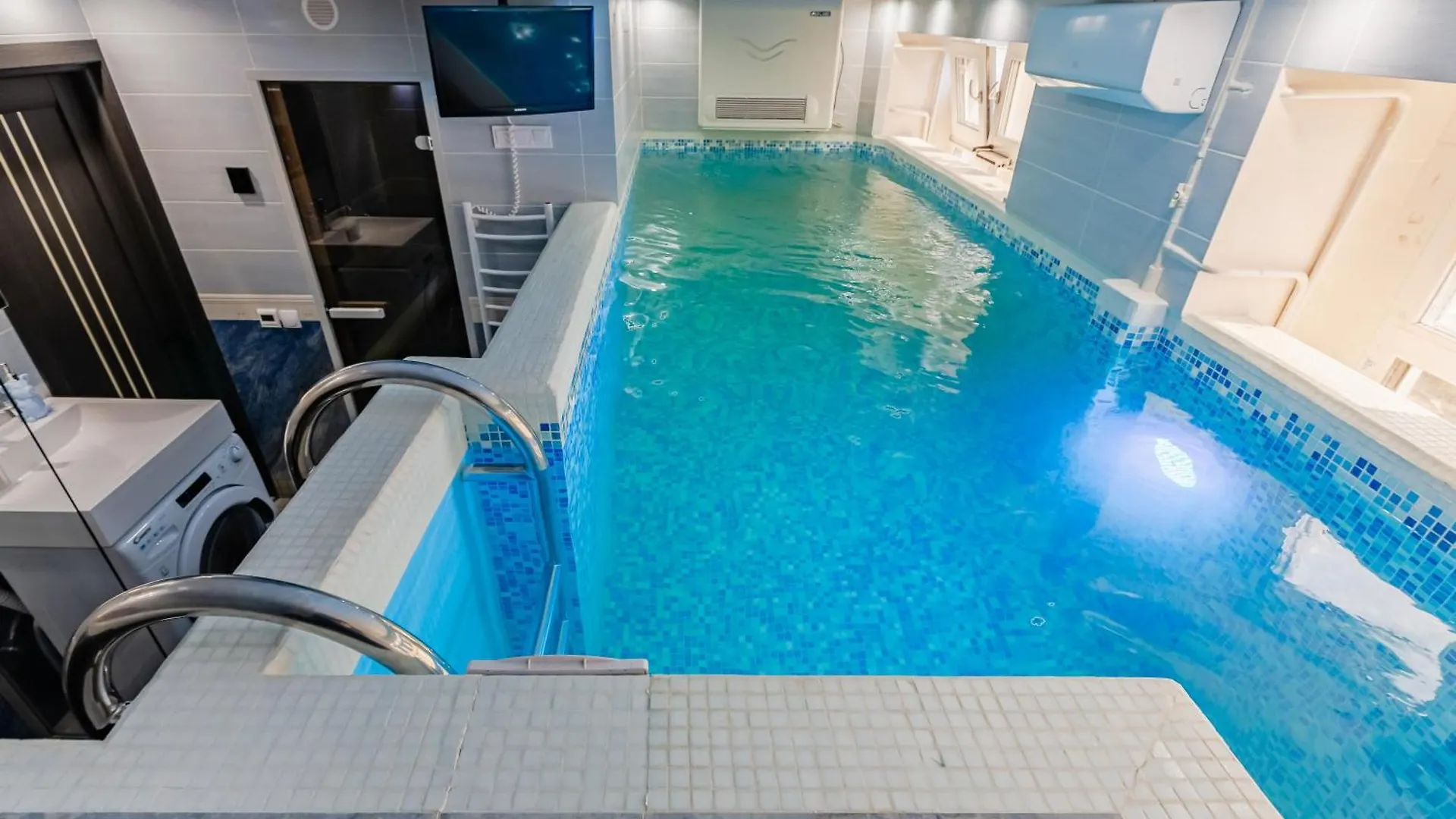 Luxury Apartment With Pool And Hammam Kiev 0*,