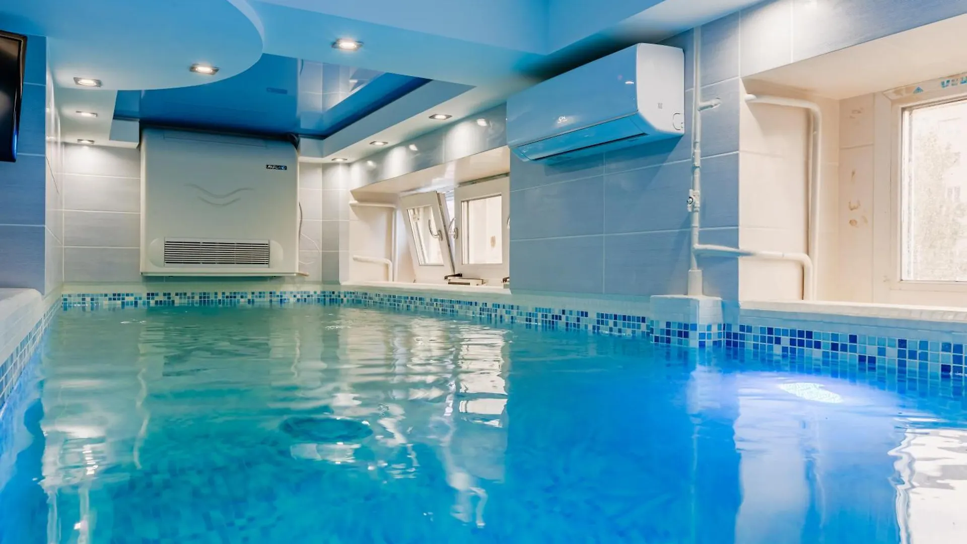 Luxury Apartment With Pool And Hammam Kiev Ucrania